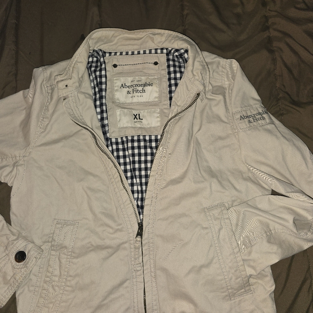 Abercrombie and Fitch New York Zip-Up Jacket. Womens XL